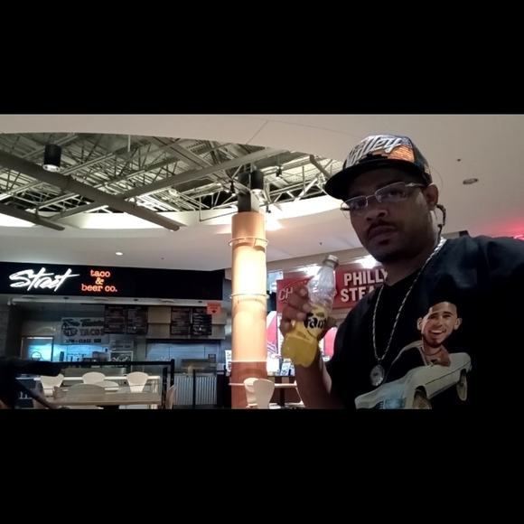 Meet your Posher, Bryant - Picture 1 of 1